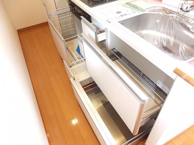 センチュリー巣鴨　キッチン収納