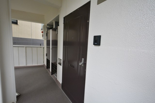 フラット田園調布308　玄関