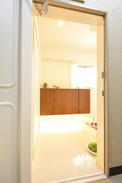 中銀南青山マンシオン　玄関