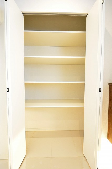 中銀南青山マンシオン　玄関収納