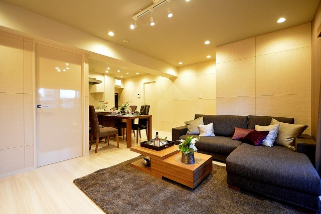 六本木ハイツ　リビングダイニング