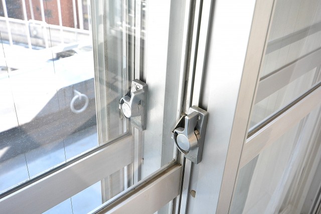 中銀南青山マンシオン　二重サッシ