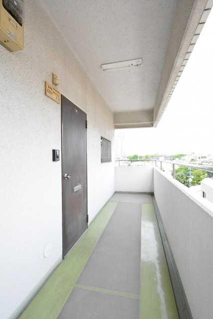 プチモンド目白　共有廊下
