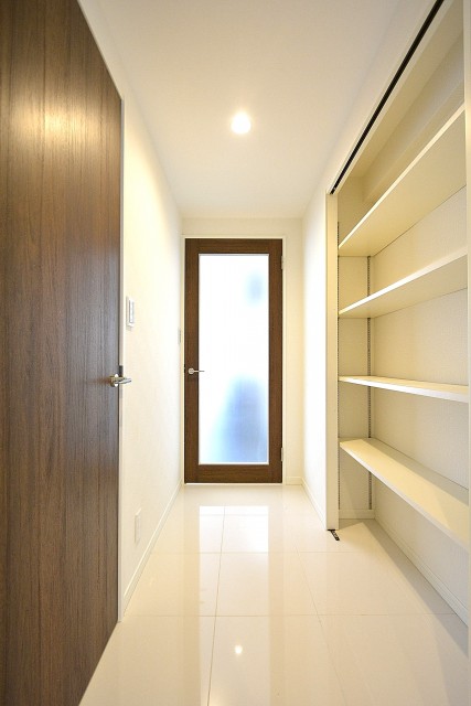 中銀南青山マンシオン　廊下