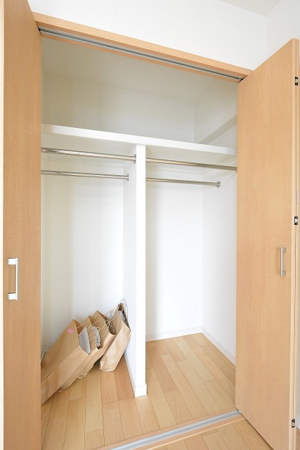 プチモンド目白　6.0帖のベッドルームクローゼット