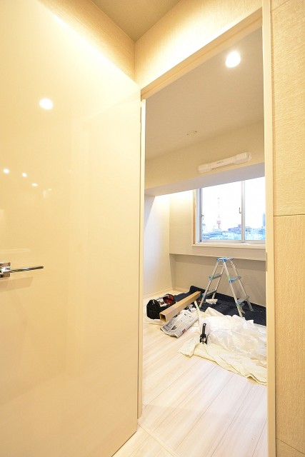 六本木ハイツ　南側洋室