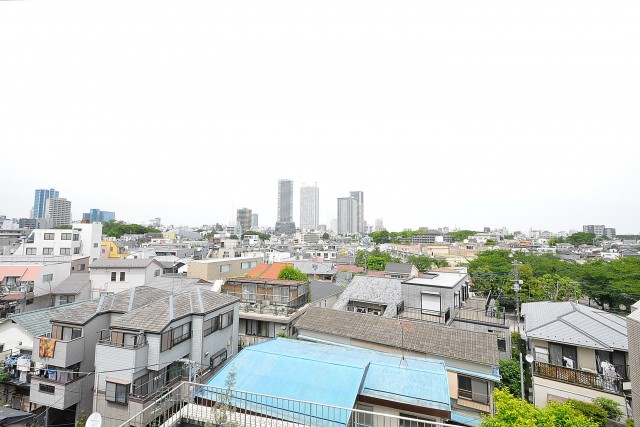 プチモンド目白　11.68㎡のバルコニー眺望