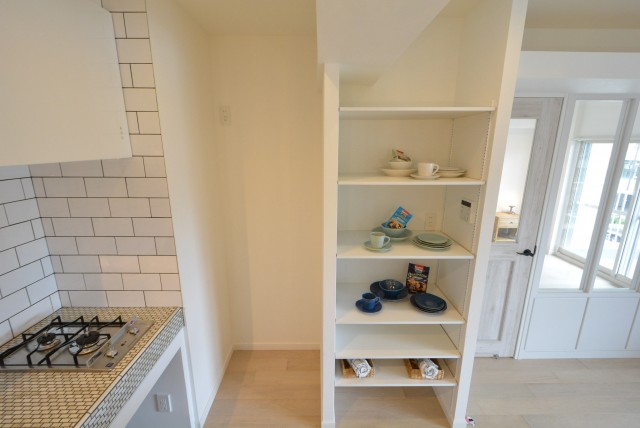 フラット田園調布308　冷蔵庫置場