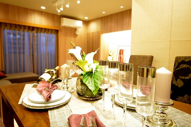 六本木ハイツ　リビングダイニング