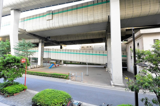 デューク・スカーラ日本橋_6.0帖のベッドルーム眺望