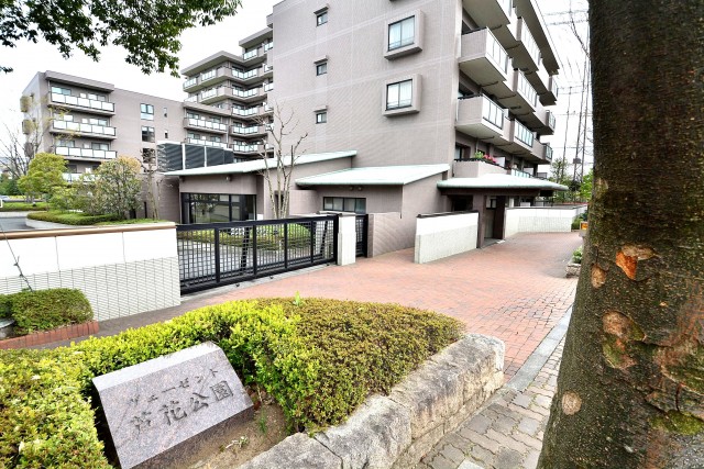 ヴェーゼント芦花公園　外観