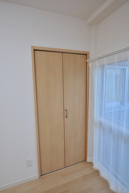 幡ヶ谷コーエイマンション　洋室2