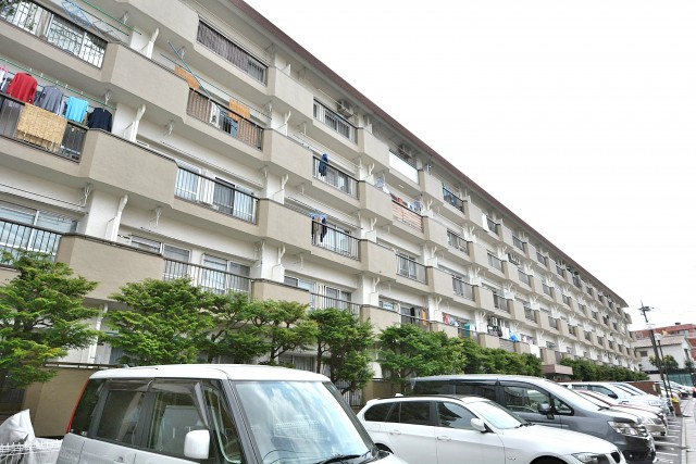 ライオンズマンション三宿　外観