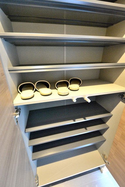 馬事公苑前ハイム1号棟　シューズボックス