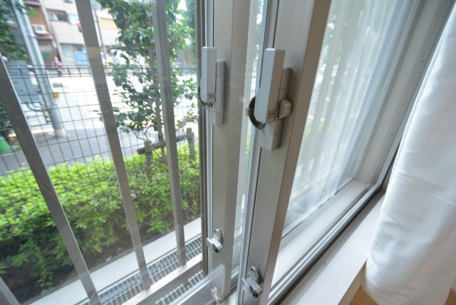 シティウインズ本駒込　ＬＤＫサッシ