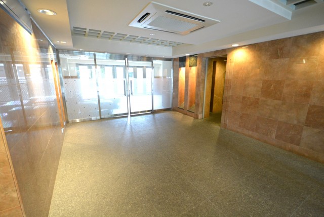 シティウインズ本駒込　エントランスホール