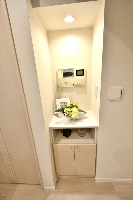 クレッセント二子玉川アッサンブラージュ　電話台