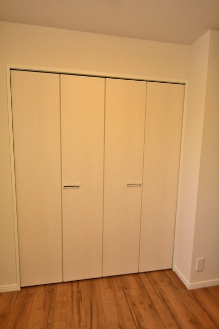 セブンスターマンション三軒茶屋　洋室2