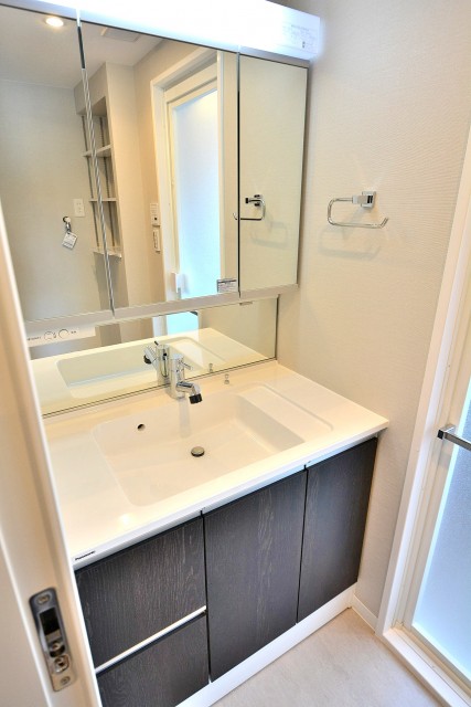 セブンスターマンション三軒茶屋　洗面台
