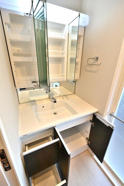 セブンスターマンション三軒茶屋　洗面台