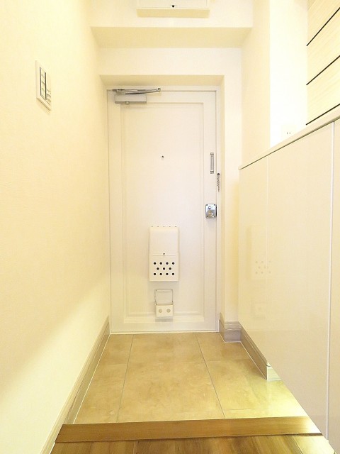 五反田コーポビアネーズ　玄関ホール