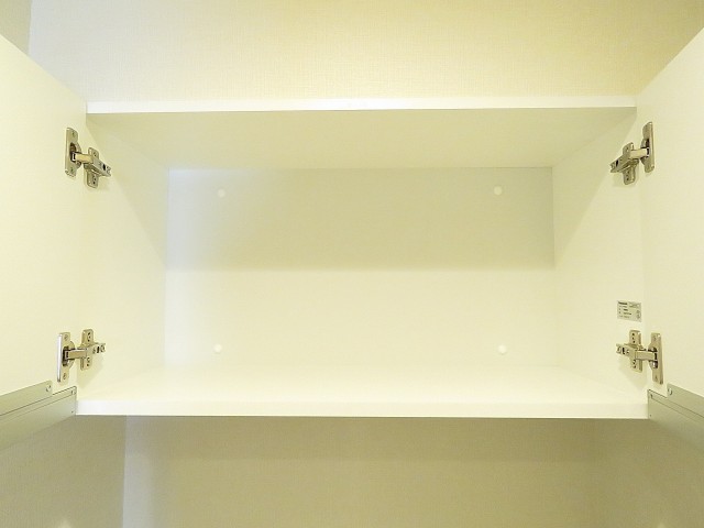 五反田コーポビアネーズ　トイレ収納