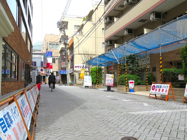 センチュリー巣鴨　前面道路