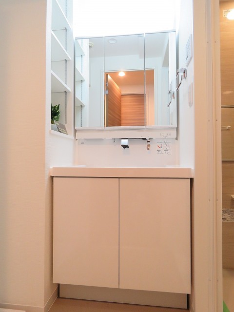 ニックハイム飯田橋　洗面化粧台