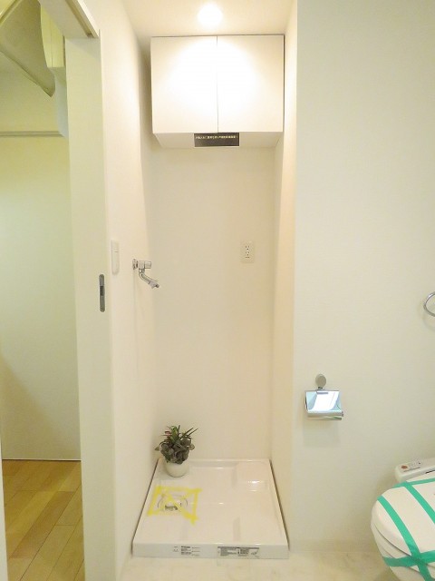 コンフォラス千石　洗濯機置場