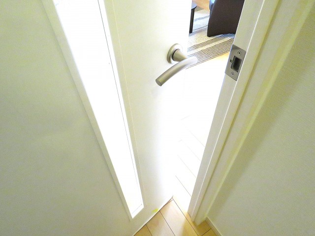 コンフォラス千石　洋室扉