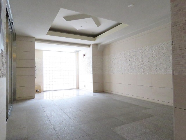 コンフォラス千石　エントランスホール