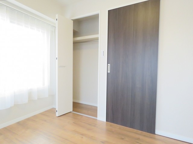 ユニーブル明大前　洋室約6.1帖