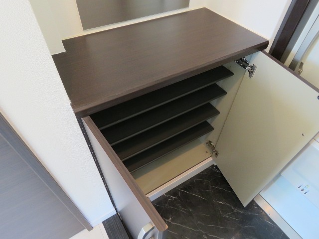 ダイアパレス弦巻　シューズBOX