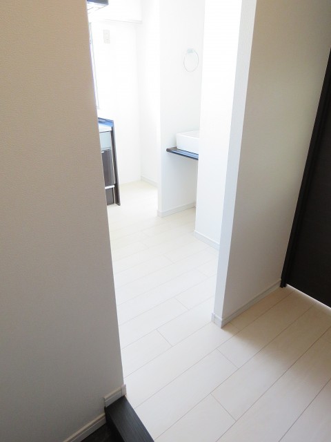 ダイアパレス弦巻　キッチン入口