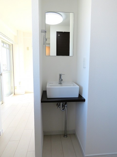 ダイアパレス弦巻　洗面化粧台