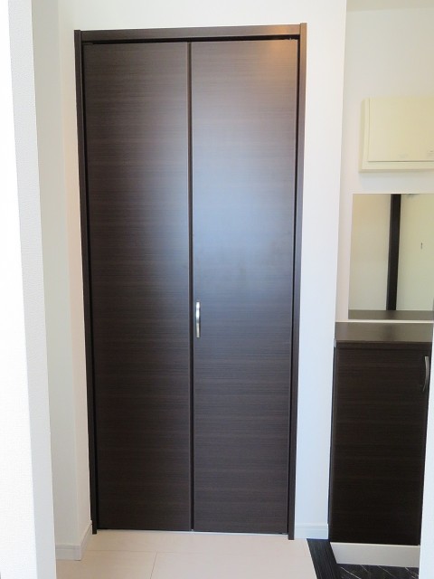 ダイアパレス弦巻　洗濯機置場