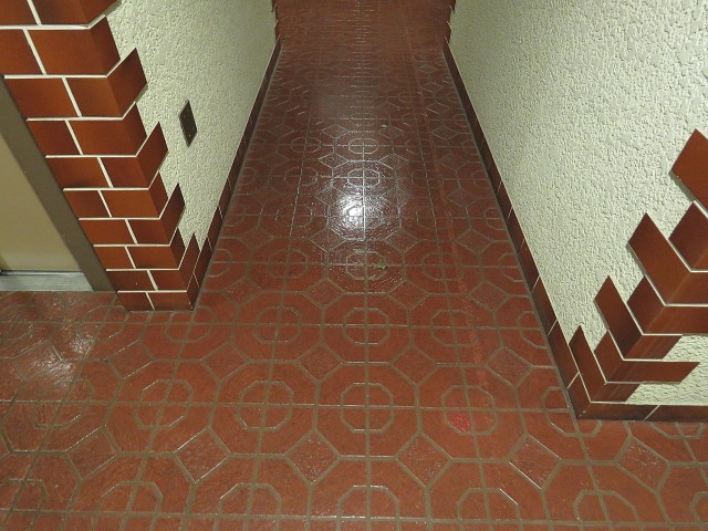 白金台桜苑マンション　共用廊下