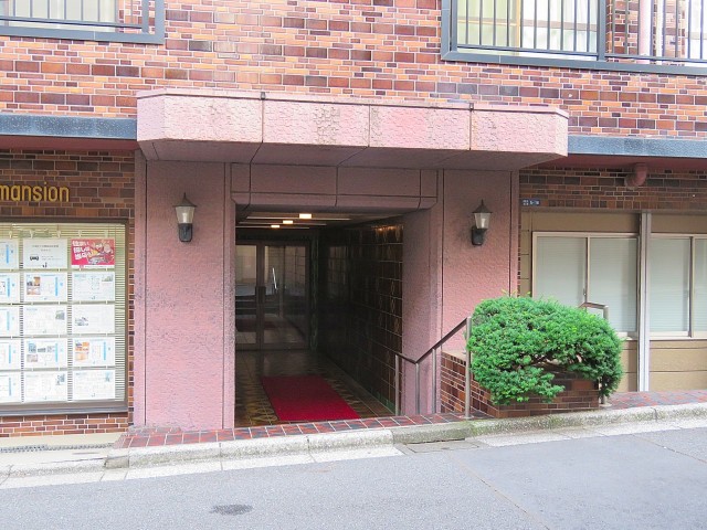 白金台桜苑マンション　エントランス
