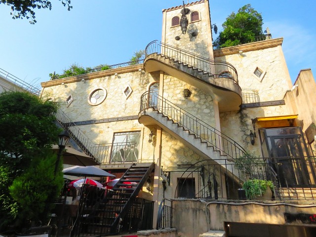 白金台桜苑マンション　プラチナストリート沿い店舗