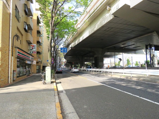 ユニーブル明大前　甲州街道