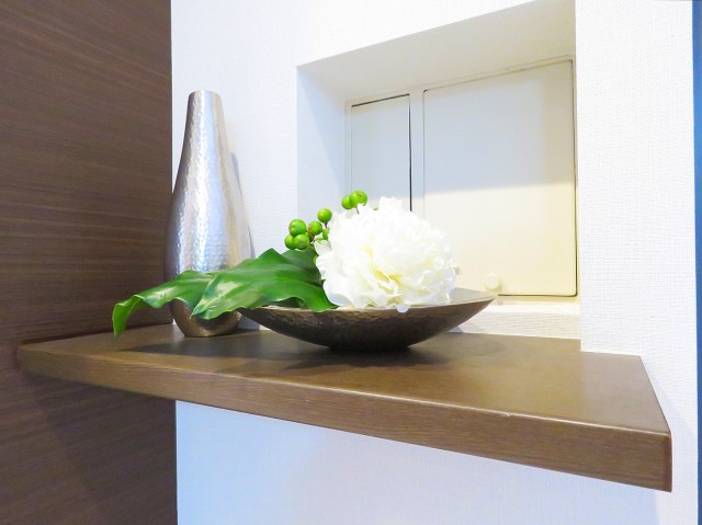 六本木ハイツ　玄関横カウンター