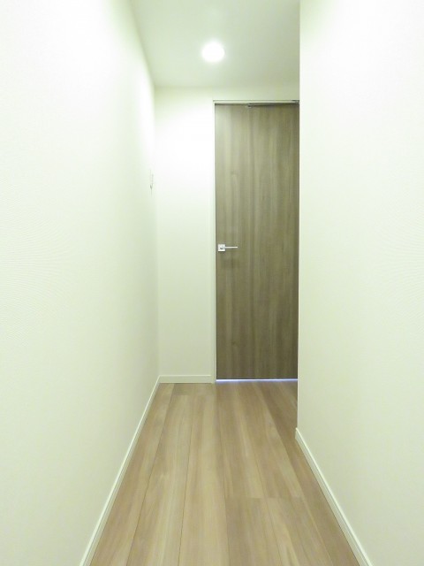 都立大コーポラス　廊下