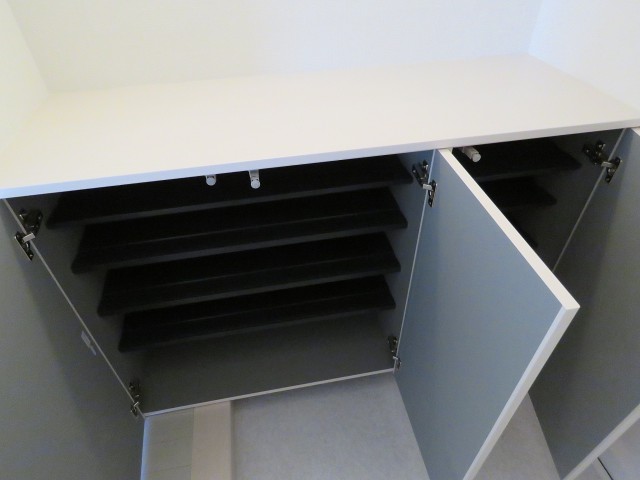 ファムール目黒　シューズＢＯＸ