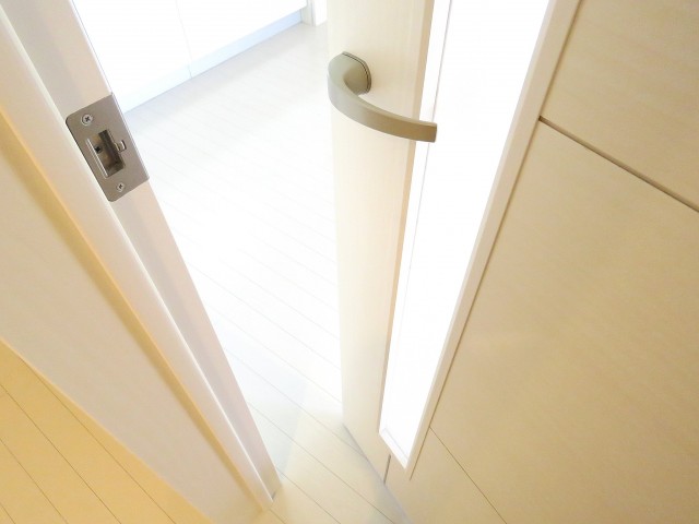 ファムール目黒　ＬＤＫ扉