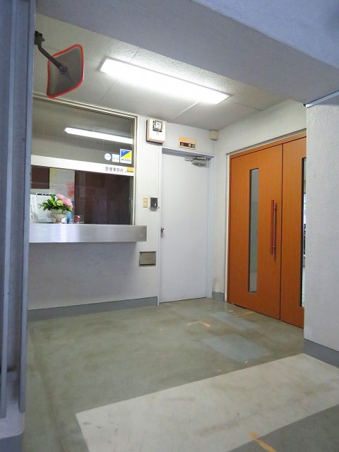 中銀南青山マンシオン　エントランス