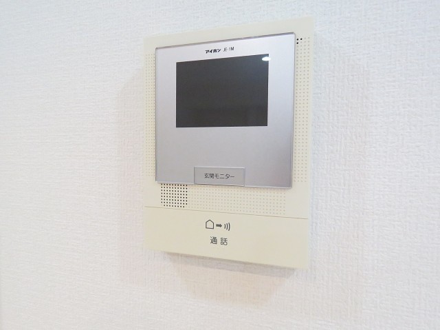中銀南青山マンシオン　TVモニター付きインターホン
