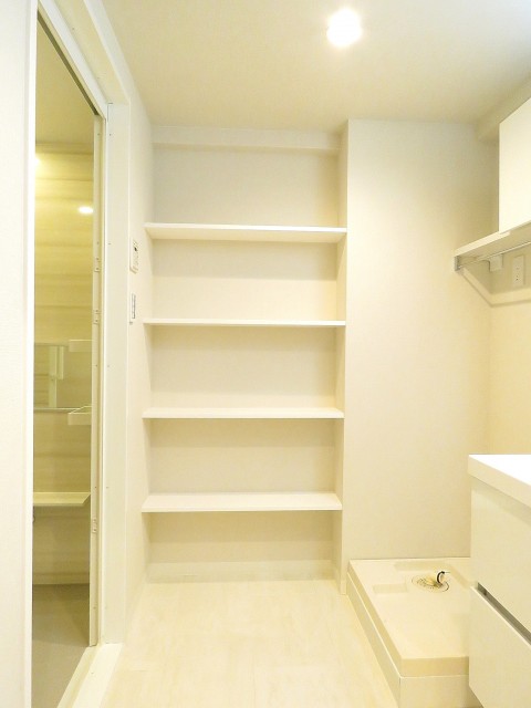 ガーデンハウス　洗面室