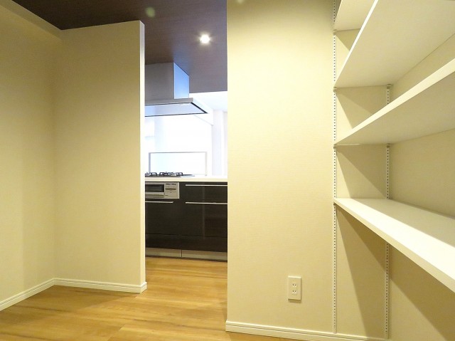 ガーデンハウス　パントリー