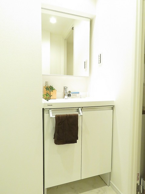 池袋サンシャインプラザ　洗面化粧台