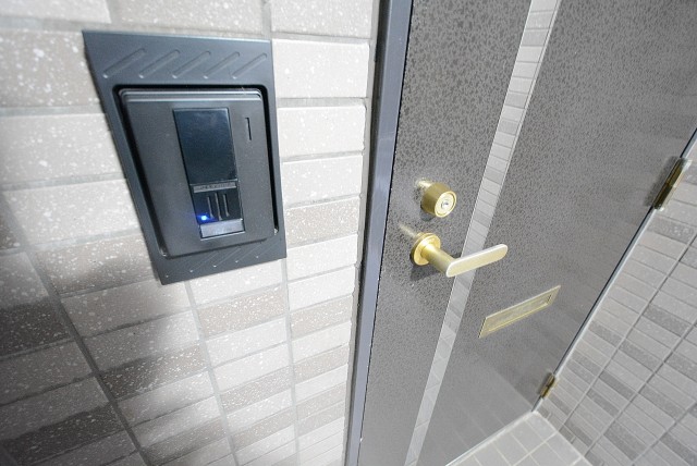 ナイスアーバン石川台 玄関